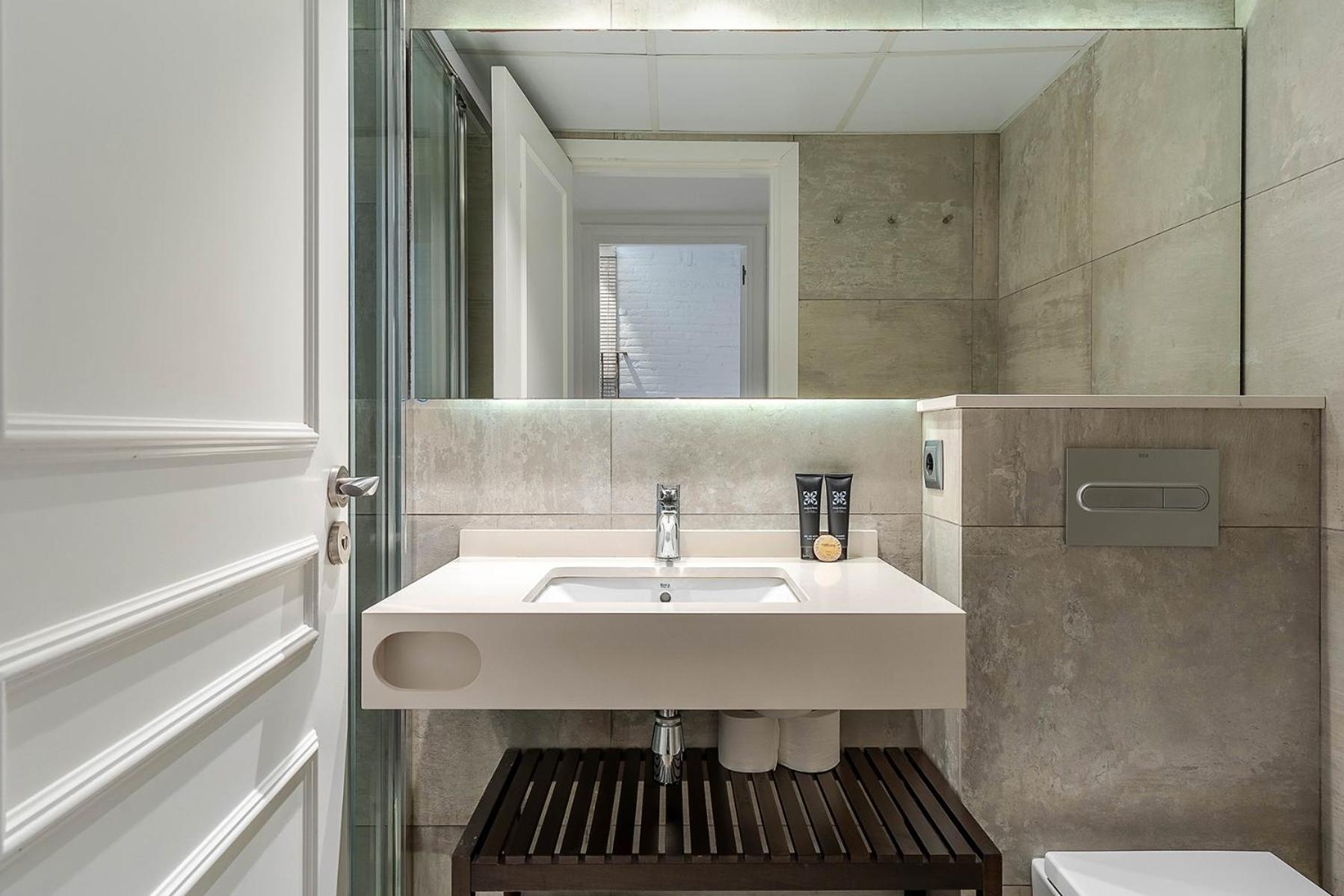Enjoybcn Colon Apartments Barcelona Eksteriør billede